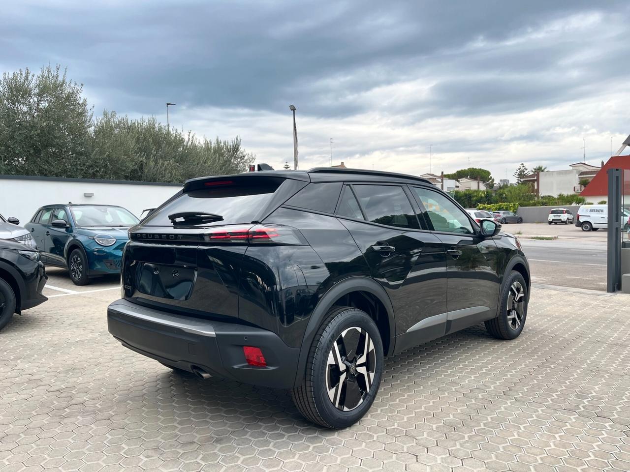 Peugeot 2008 PureTech 100 S&S Allure Km0