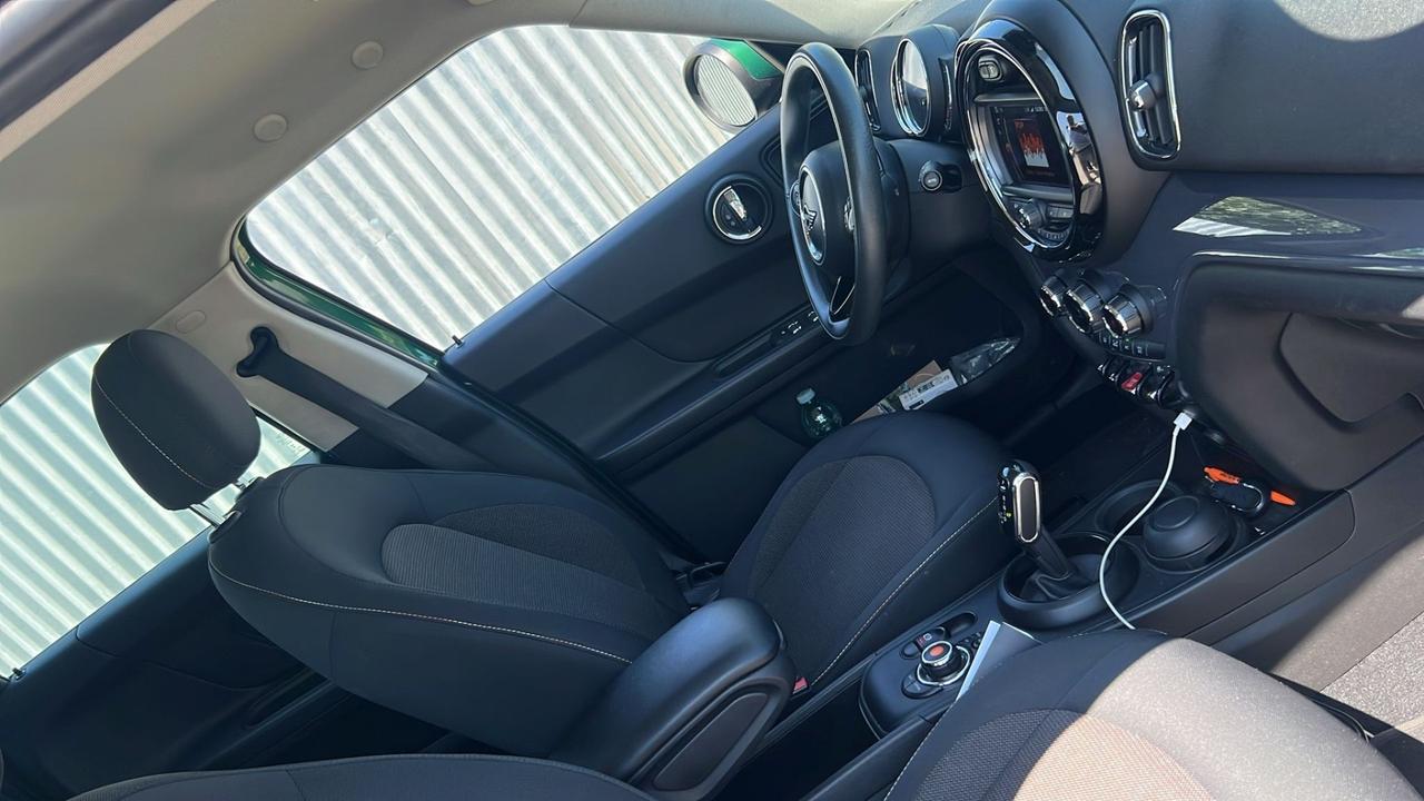 Mini Cooper Countryman Mini 1.5 Hype