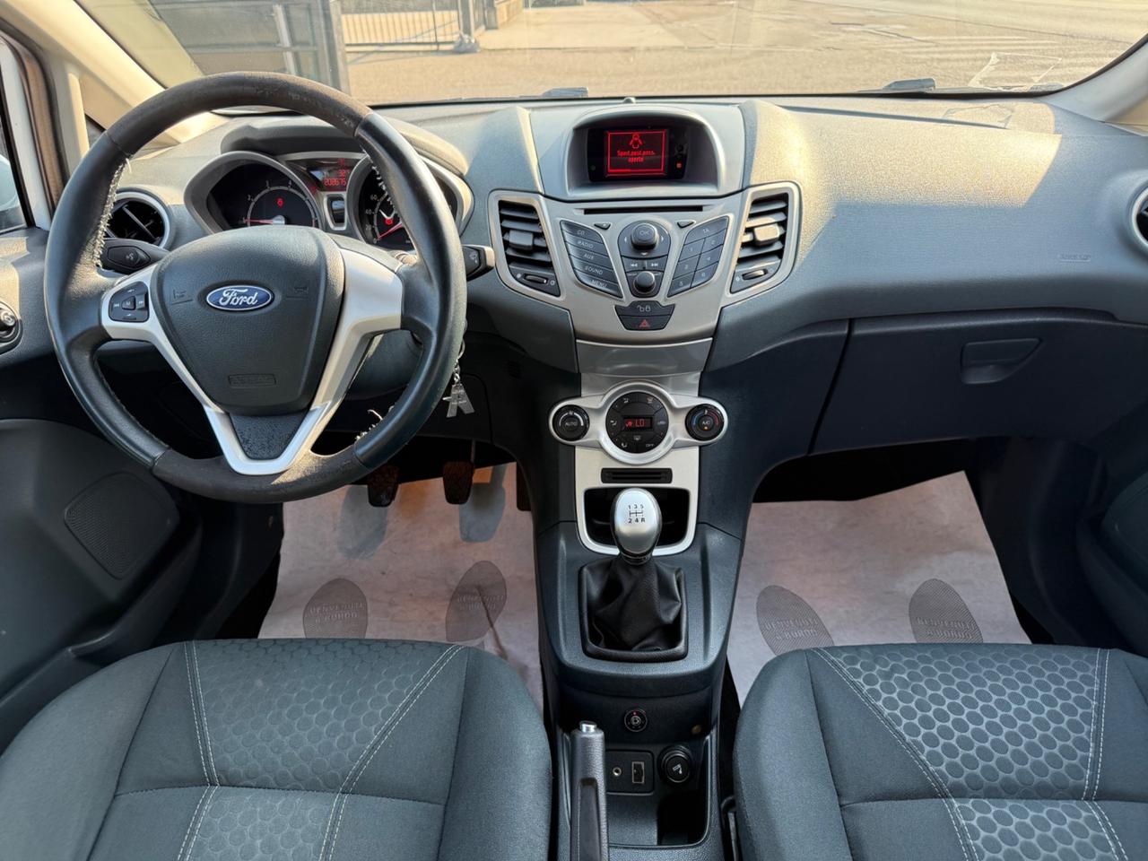 Ford Fiesta 1.4 5 porte Bz.- GPL Titanium