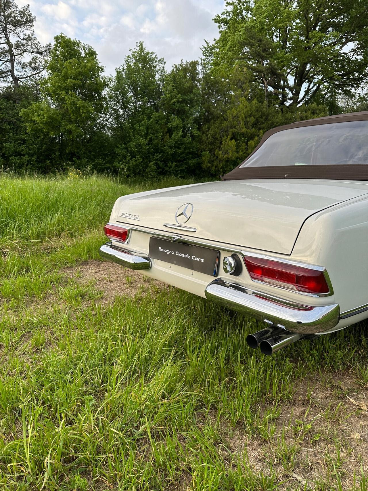 Mercedes-benz SL 230 “Pagoda”
