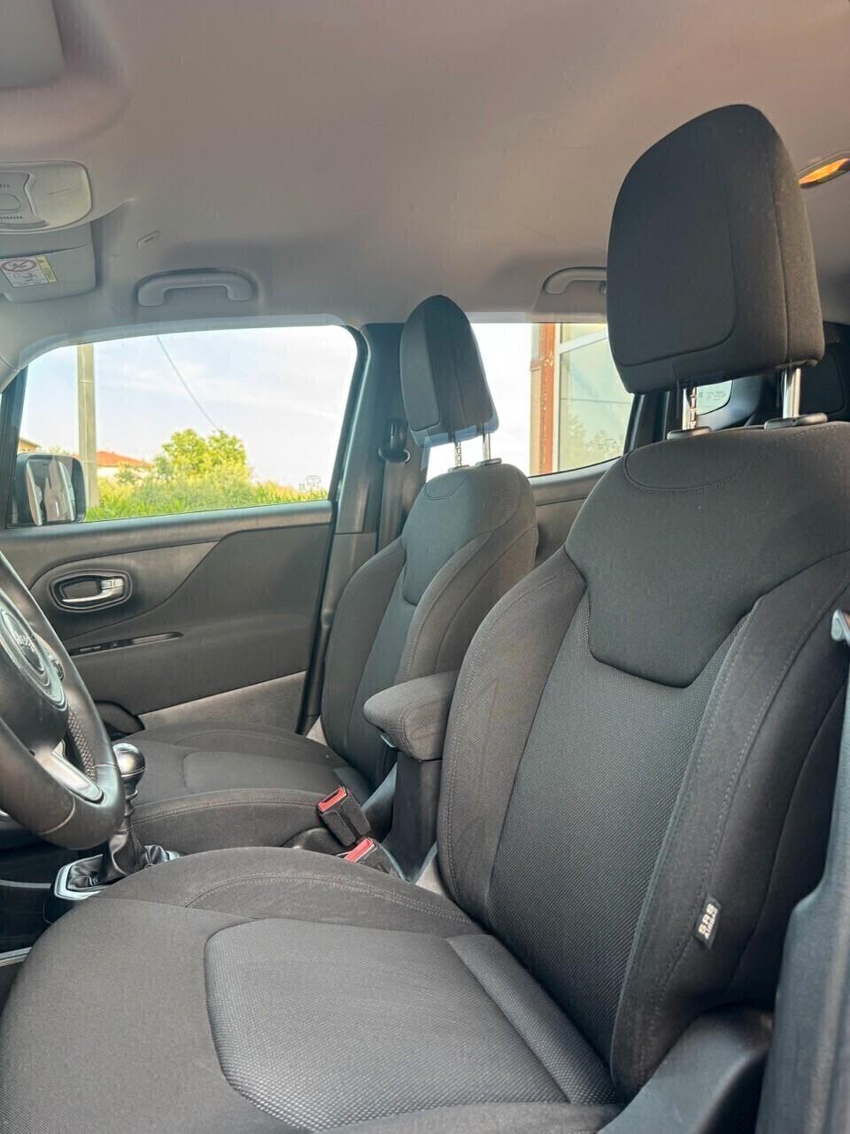 Jeep Renegade 1.6 Mjt TOTAL BLACK soli 72000 KM da 180mese