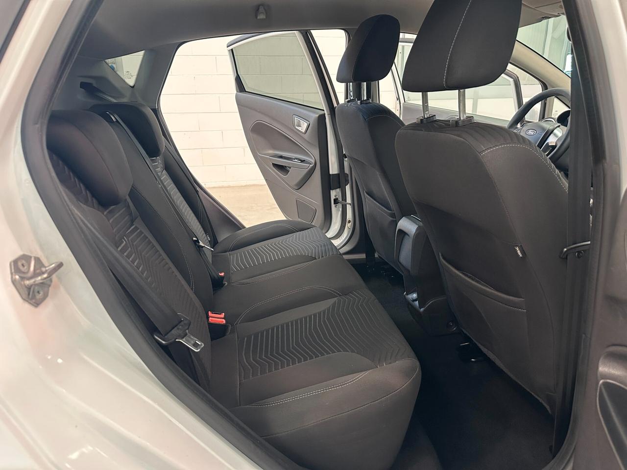 Ford Fiesta 1.5 TDCi 75CV 5 porte