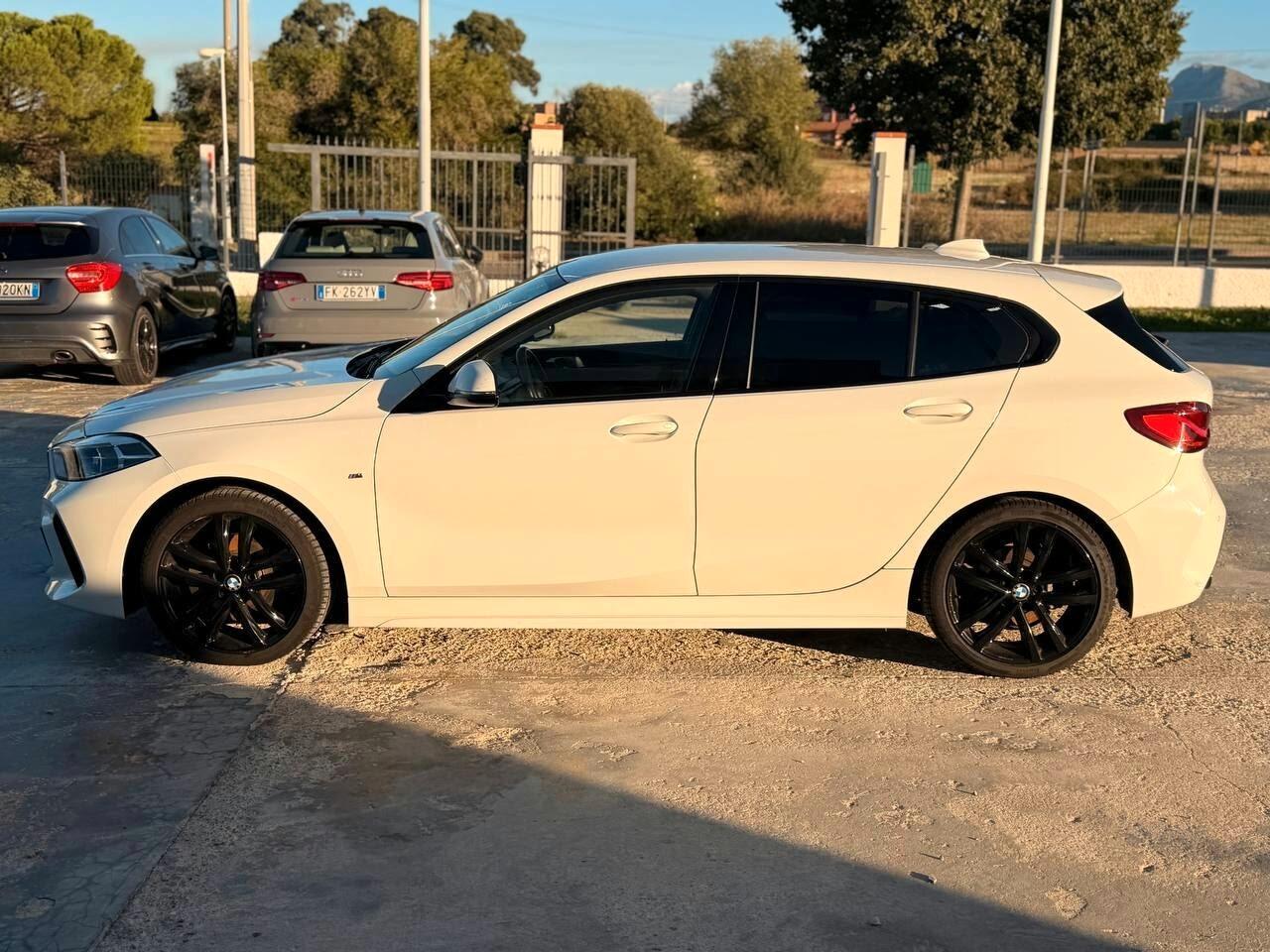 Bmw 118 118d 5p. Msport