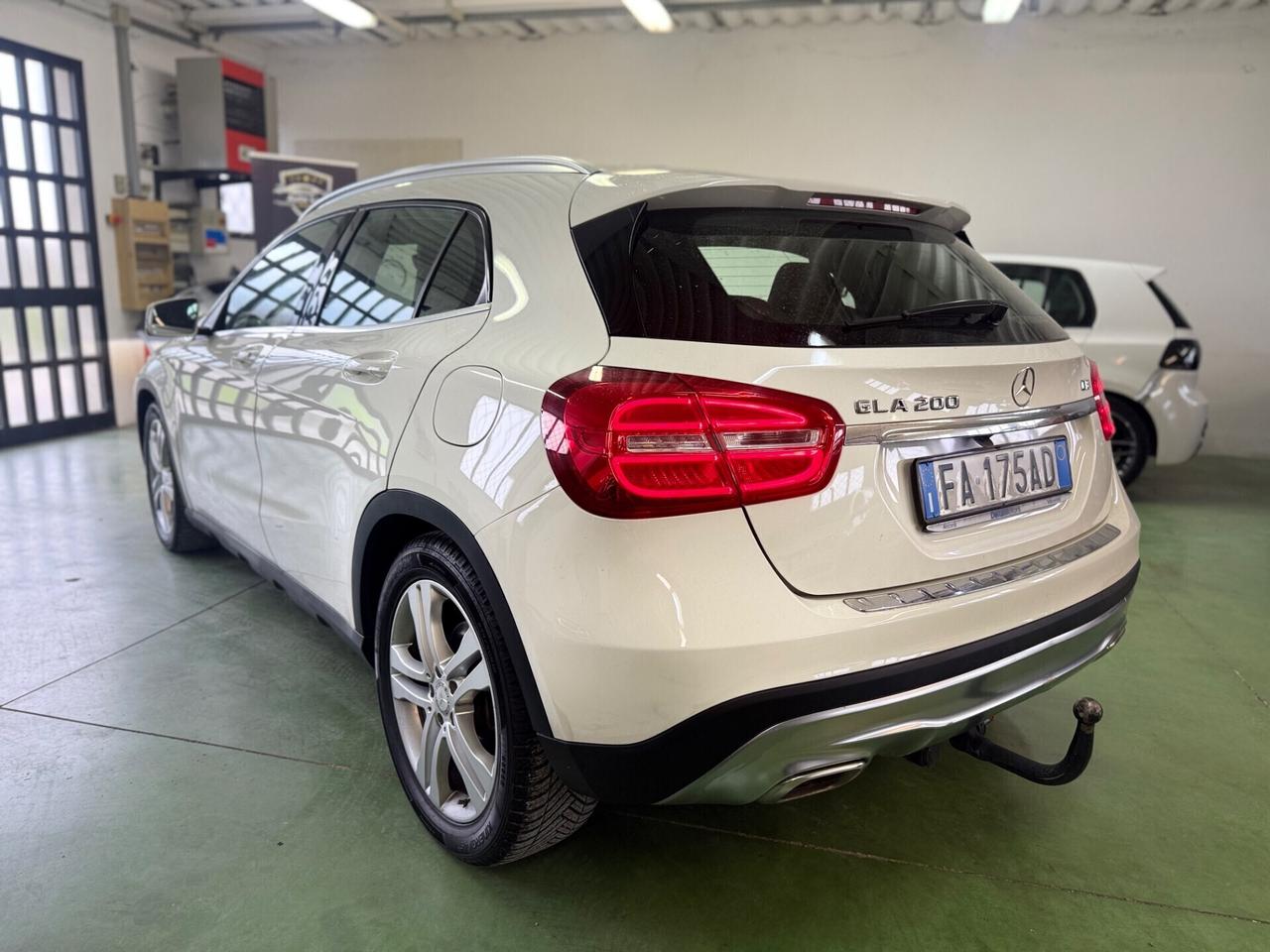 Mercedes-benz GLA 200 Automatic Premium