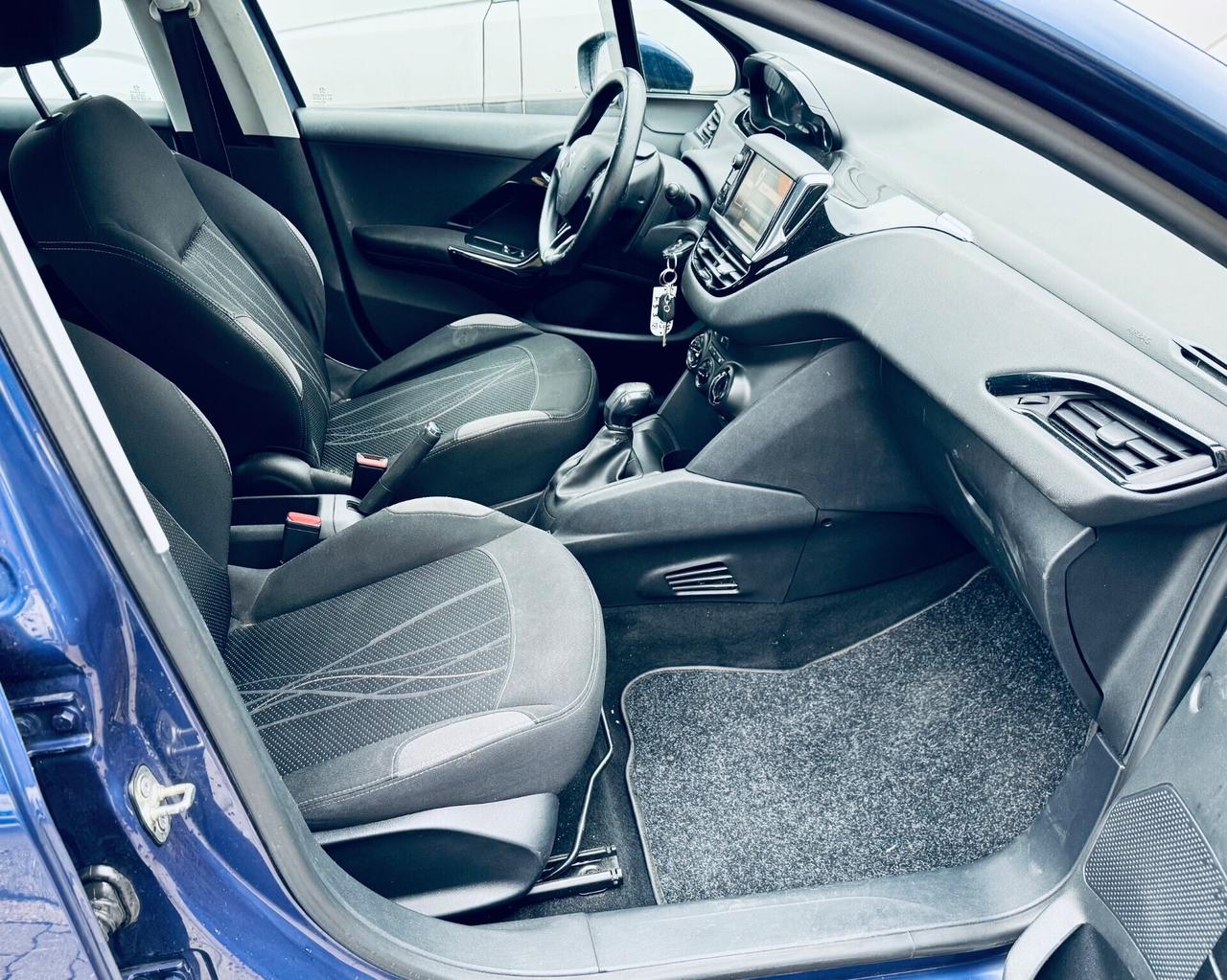 Peugeot 208 1.2 5porte Allure Ok Neopatentati