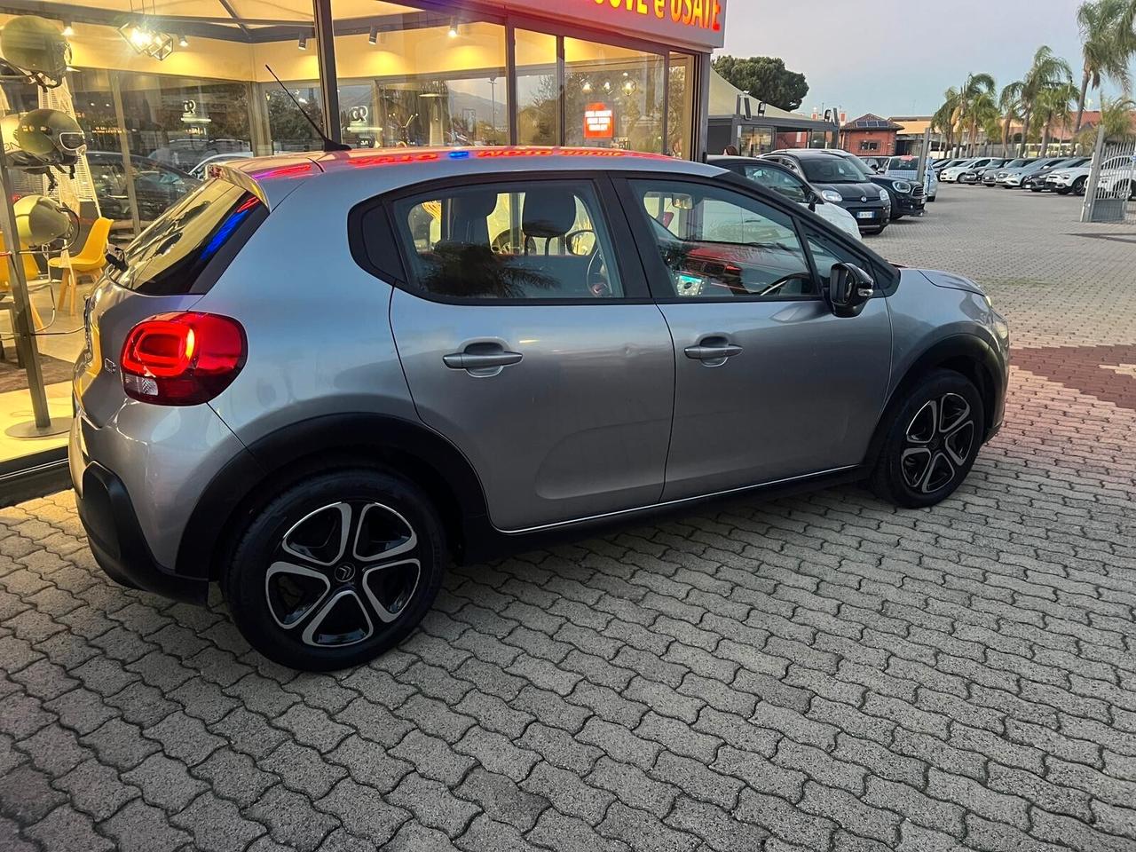 Citroen C3 PureTech 82 S&S Uptown