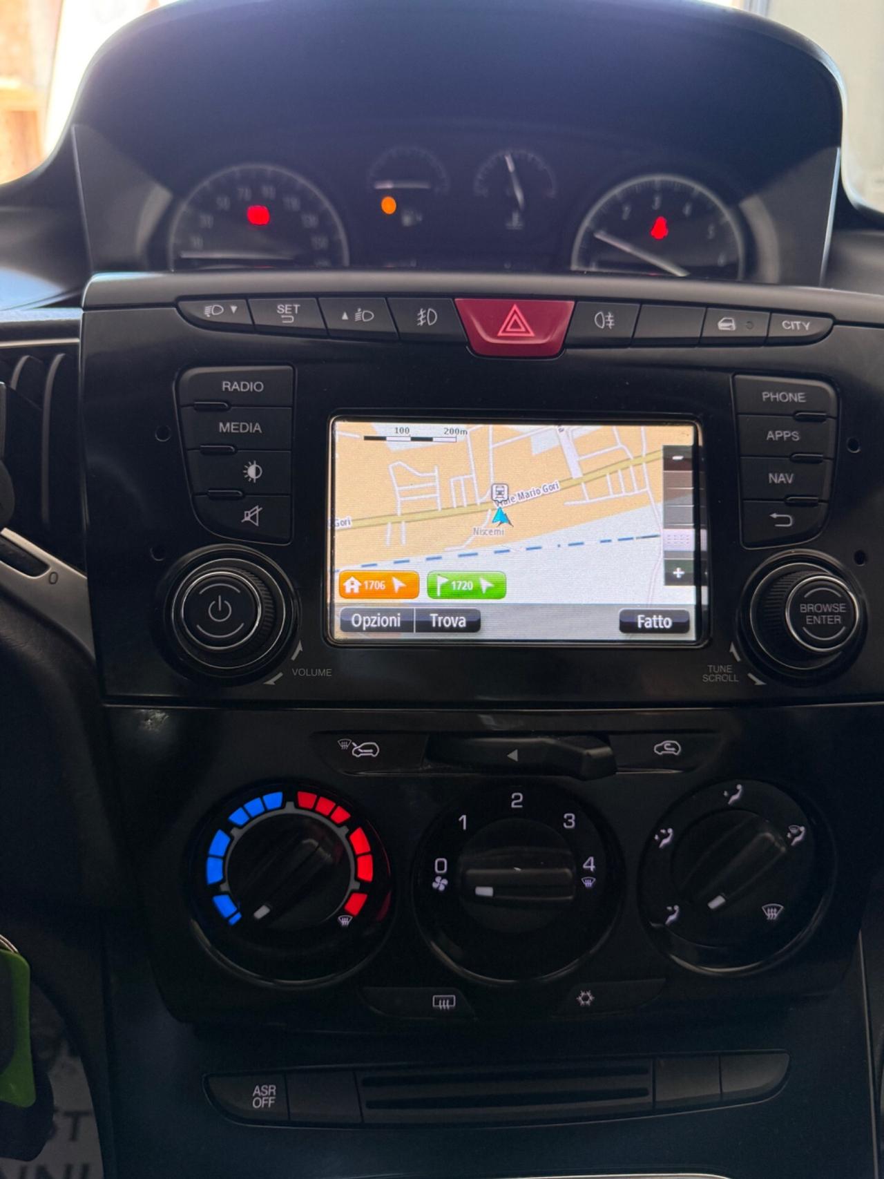 Lancia Ypsilon 1.2 69 CV 5 porte Silver