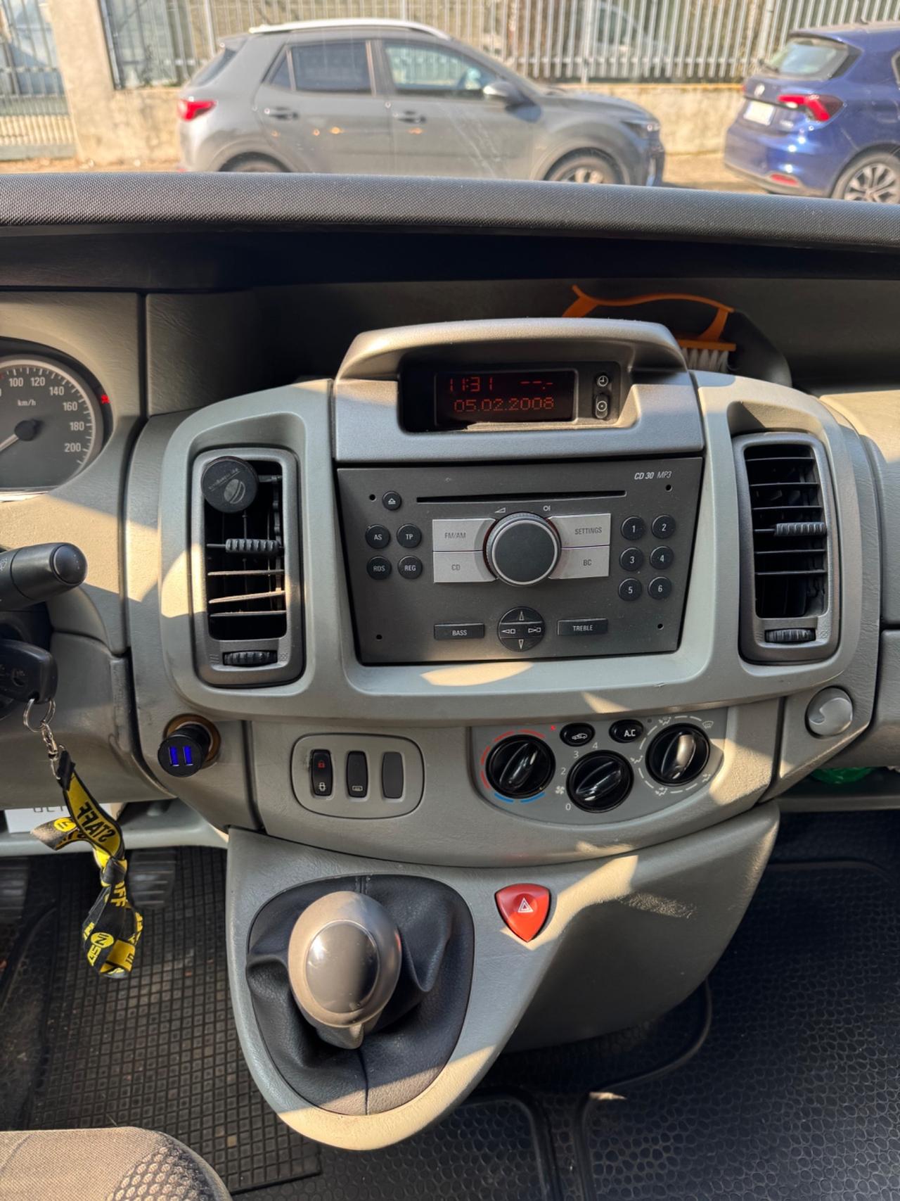 Opel Vivaro 27 2.0 CDTI 120CV PC-TN Combi 9 posti