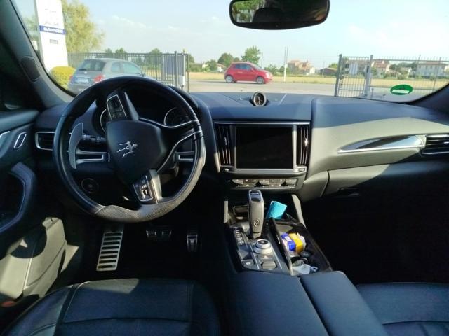 MASERATI Levante V6 Diesel AWD Gransport