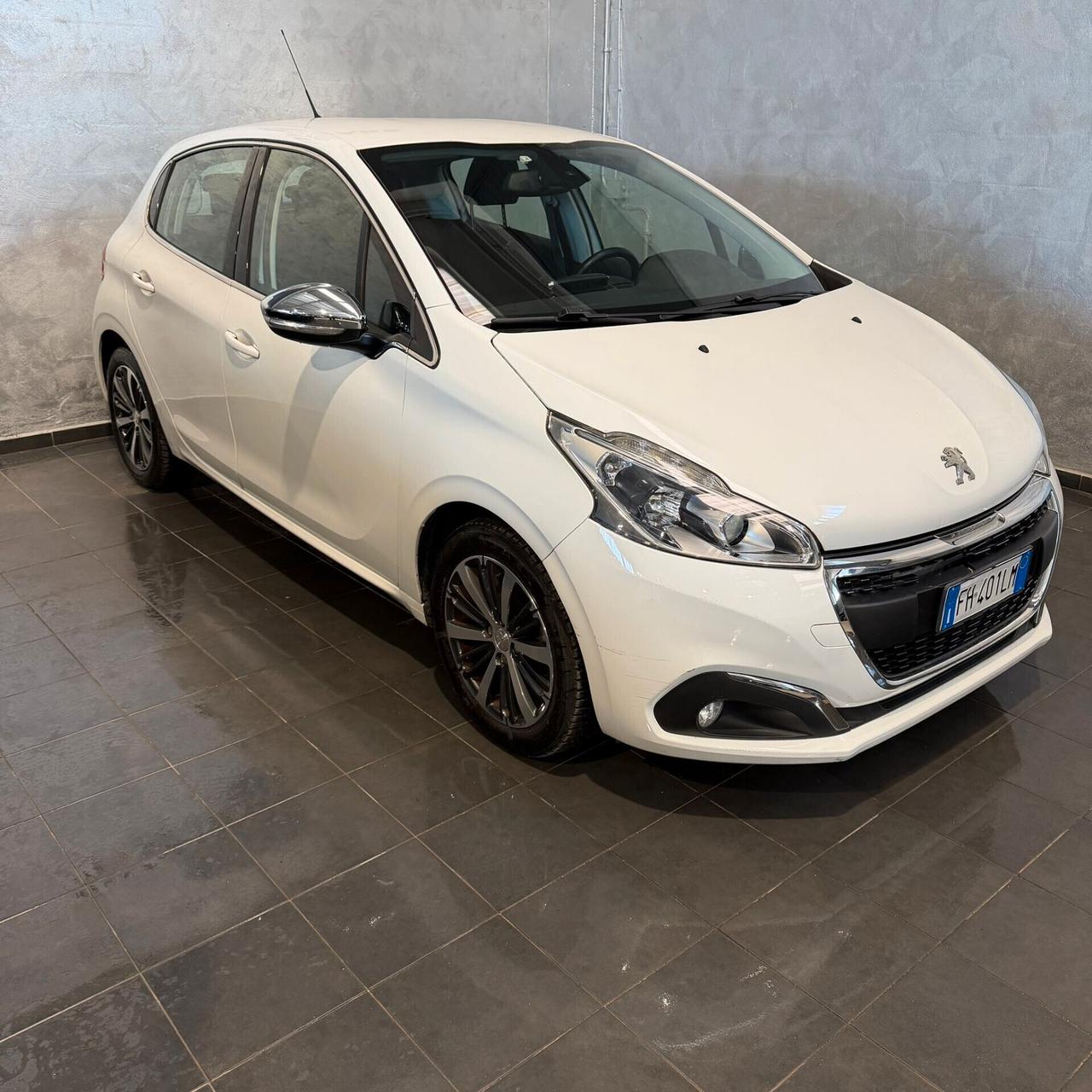 Peugeot 208 1.2 BENZINA ALLURE