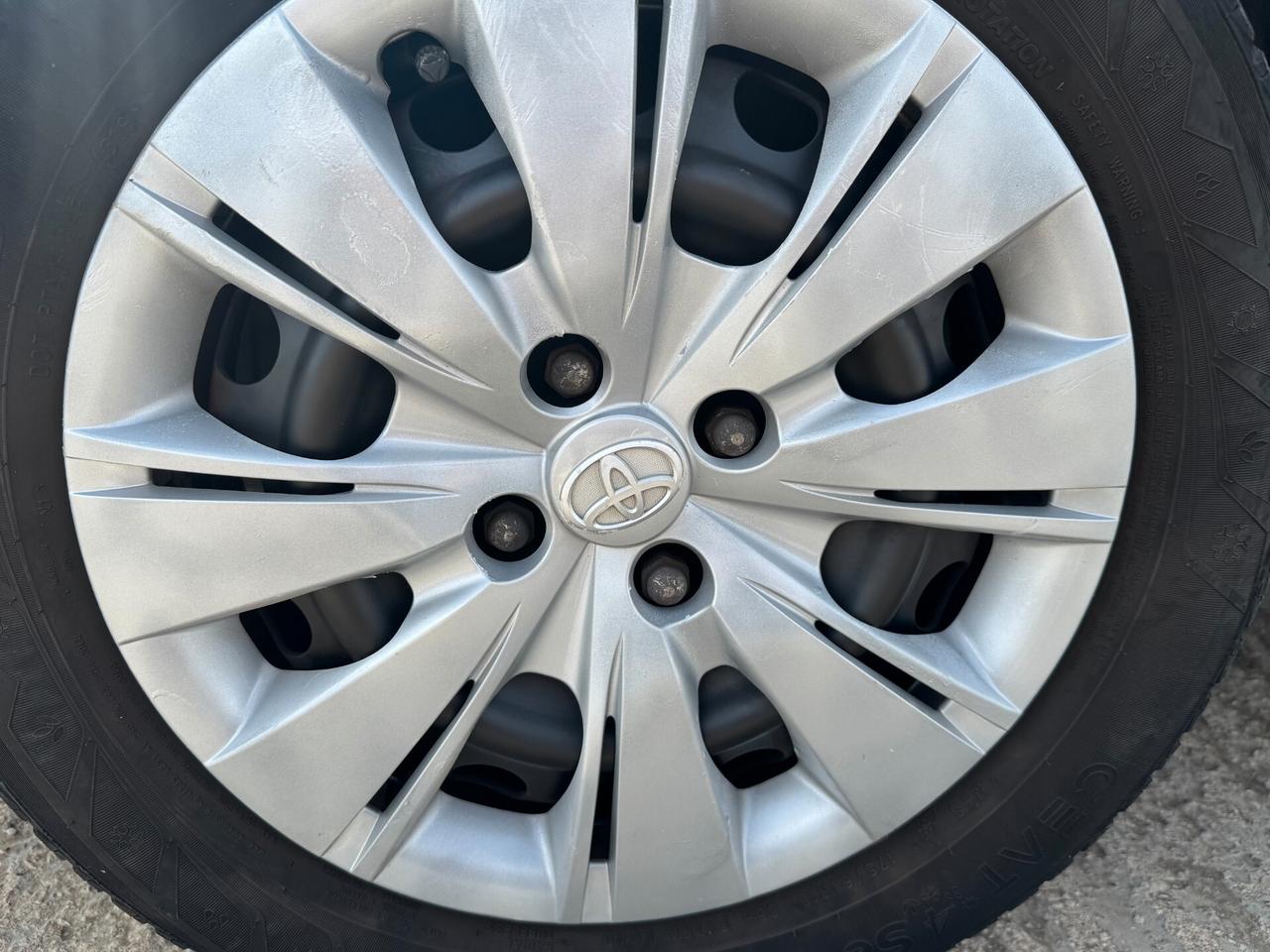 Toyota Yaris 1.0 5 porte