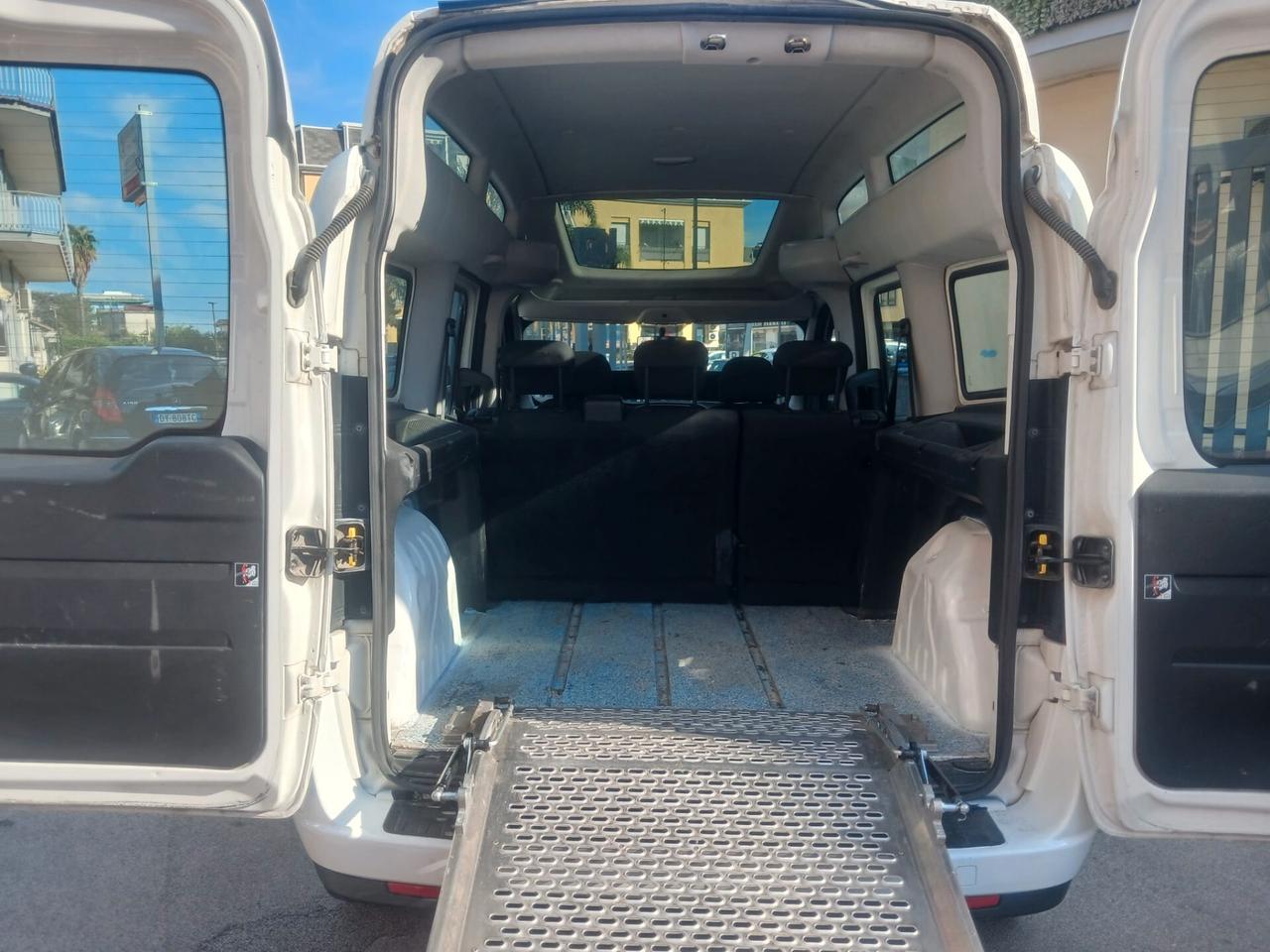 Fiat Doblò XL tetto alto trasporto disabili