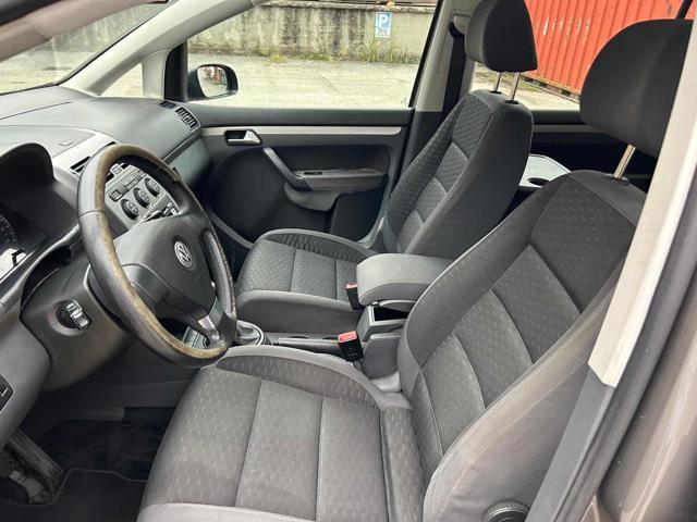 VOLKSWAGEN Touran 1.9 TDI 105CV Highline senza nessun lavoro da fare