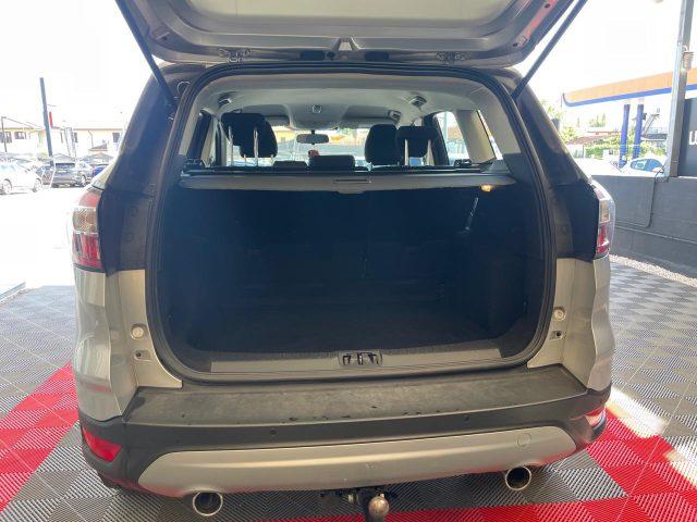 FORD Kuga 2.0 TDCI 150 CV S&S 4WD ?GANCIO TRAINO?