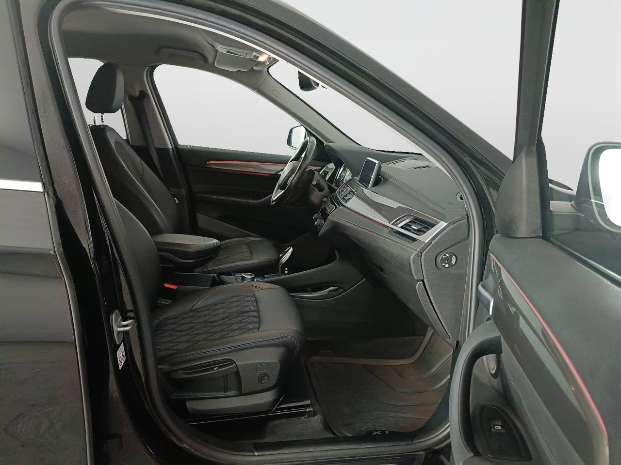 BMW X1 F48 2019 - X1 xdrive18d xLine auto