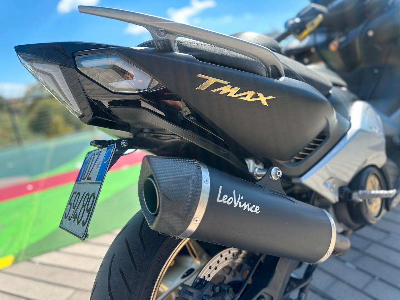 Yamaha TMax 530 4k di modifiche!!!