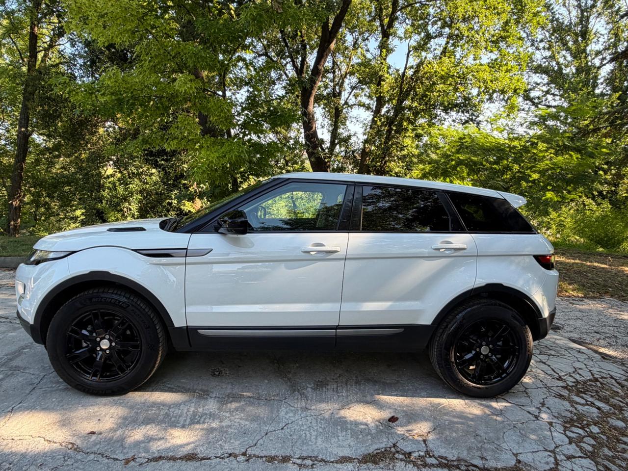 Land Rover Range Evoque 2.2 TD4 5p. Dynamic