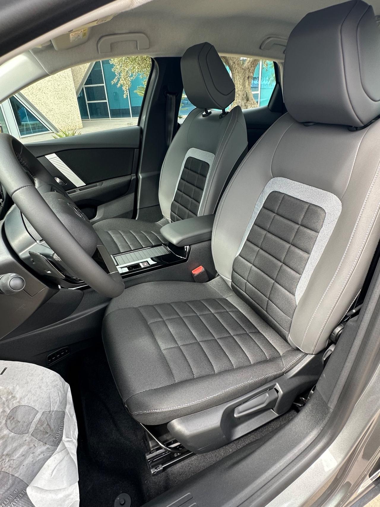 Citroen C4 1.2 Plus 145cv possibilità noleggio no scoring