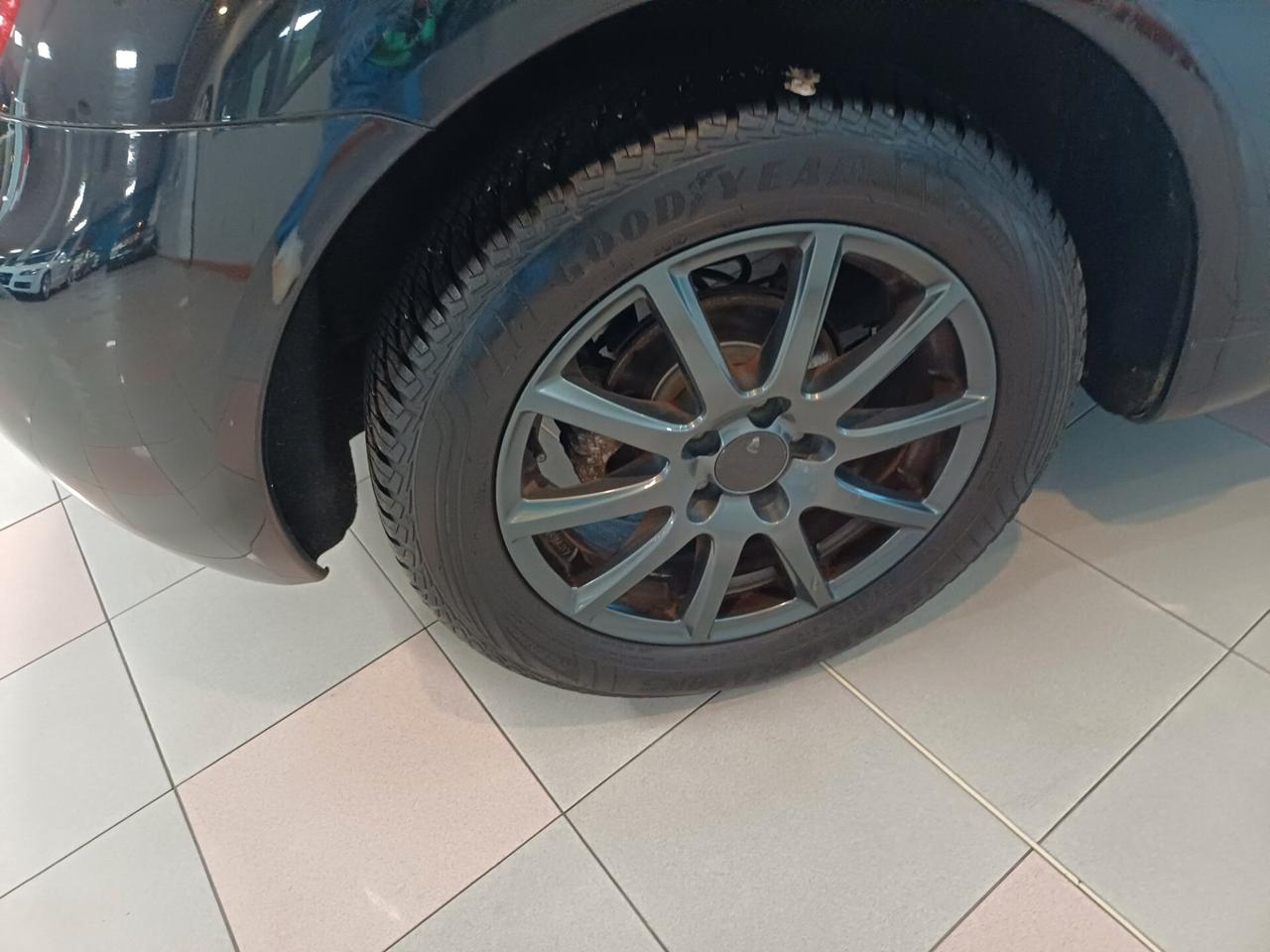 Volkswagen New Beetle 2.0 Cabrio