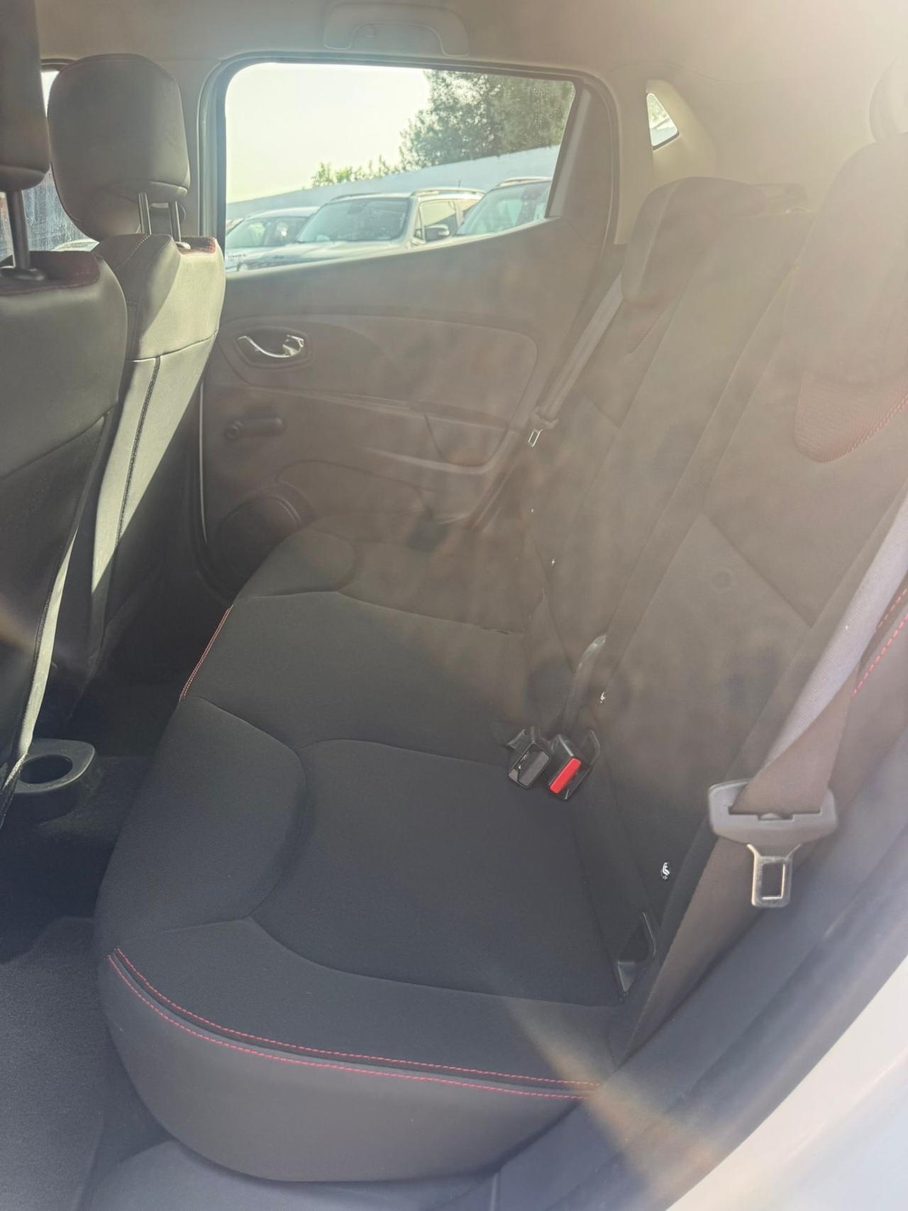 Renault Clio 1.2 75CV GPL