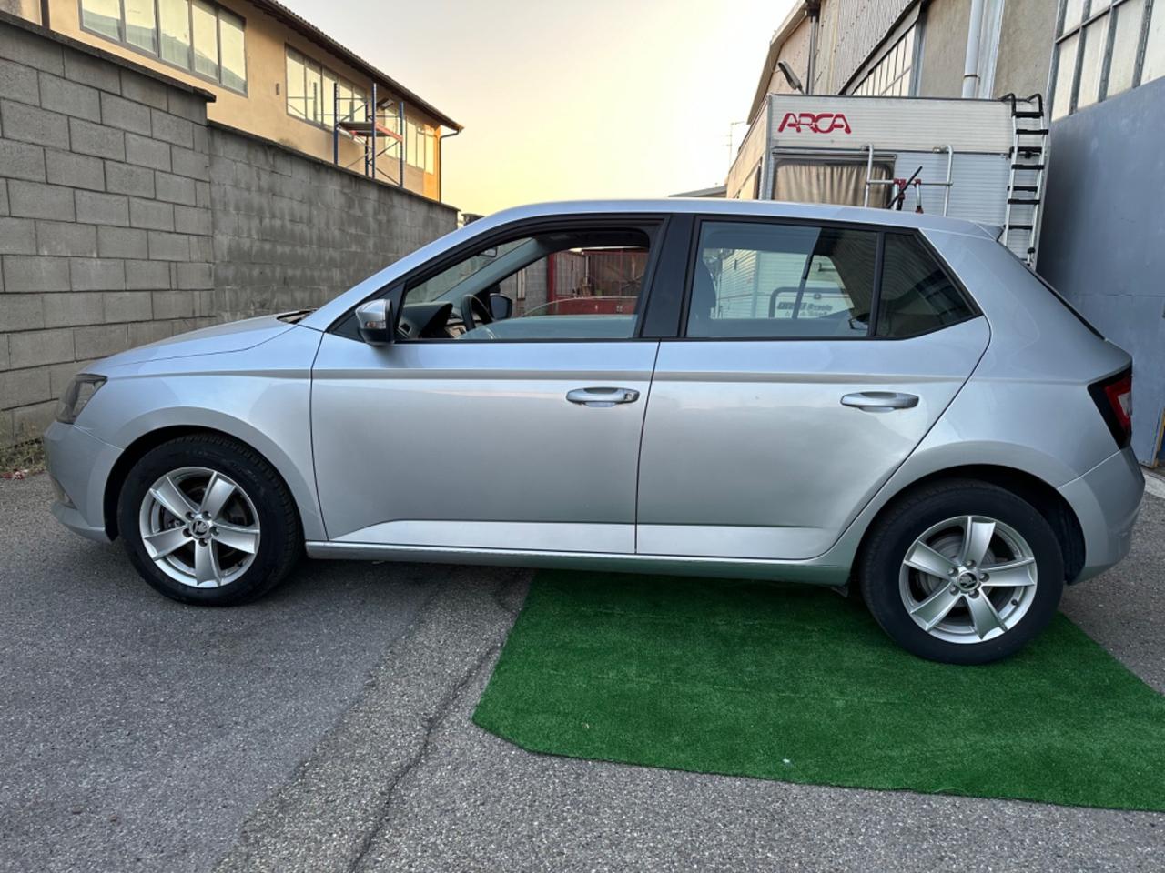 SKODA FABIA BENZINA 37 MILA KM NEOPATENTATI