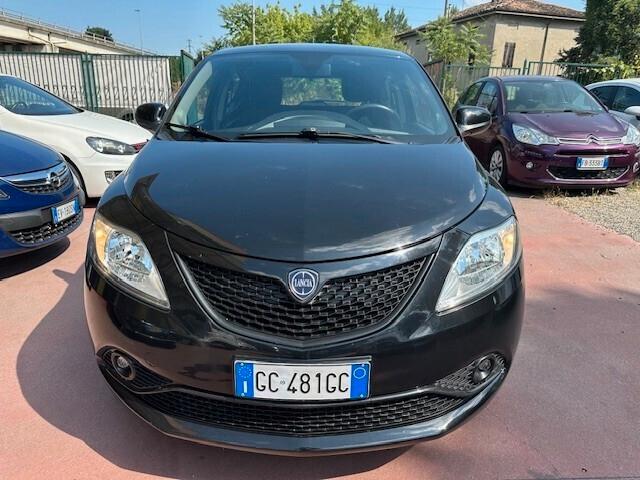 Lancia Ypsilon 1.0 FireFly 5 porte S&S Hybrid Ecochic Gold