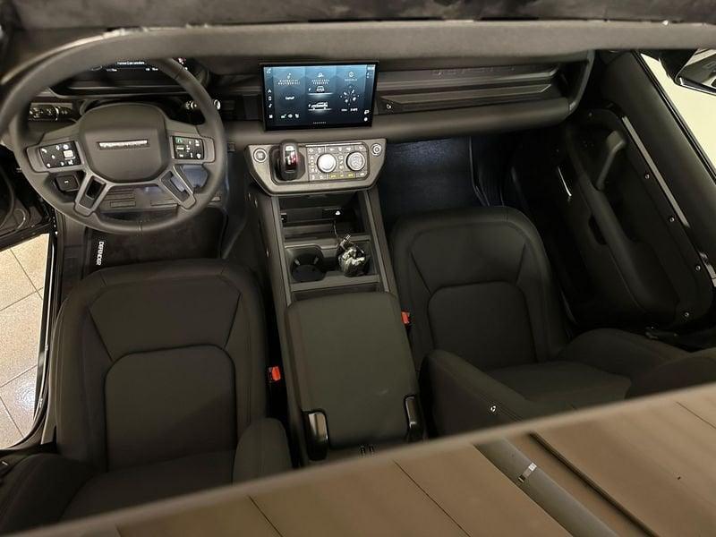 Land Rover Defender 110 3.0D I6 200 CV AWD Auto X-Dynamic SE OPACA