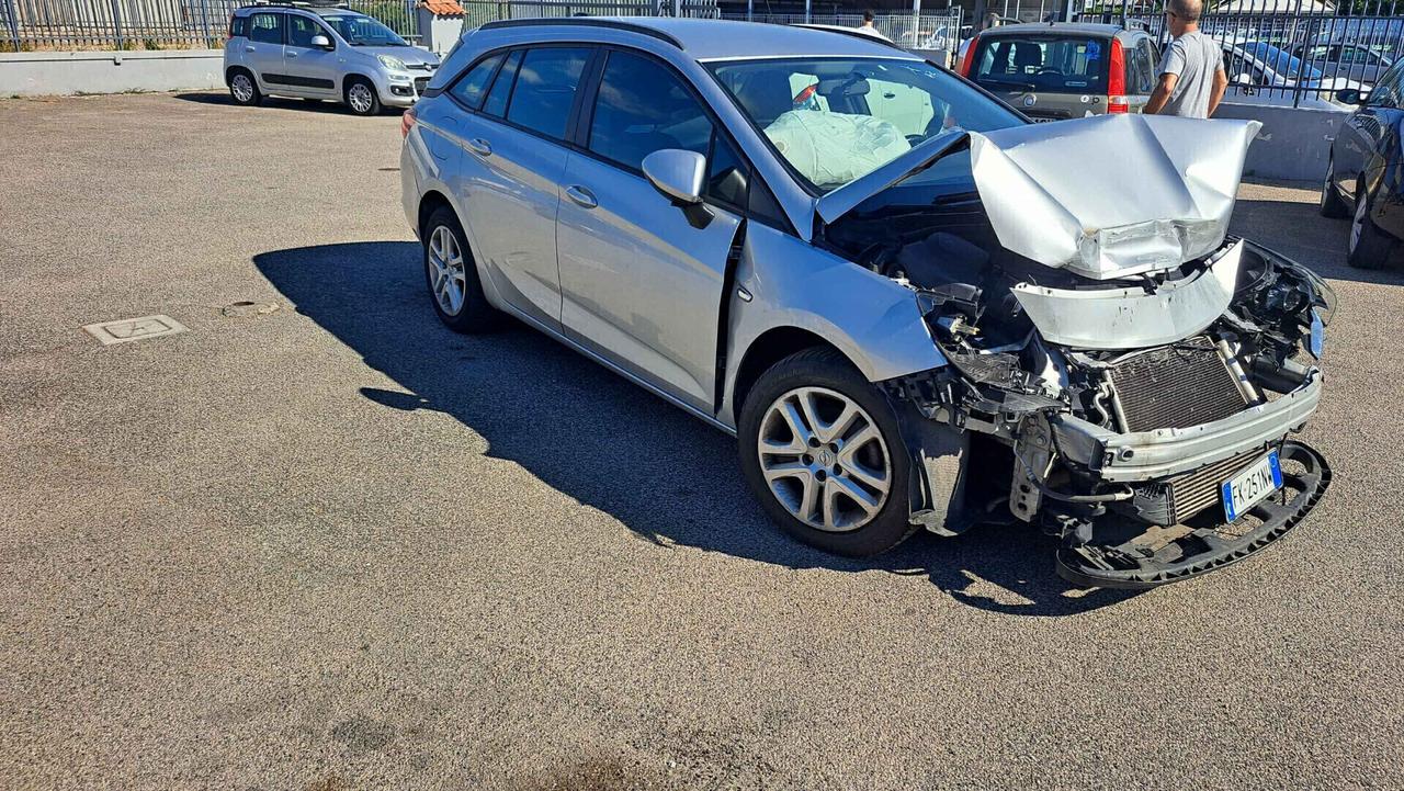 Opel Astra 1.6 CDTi 110CV Sports tourer