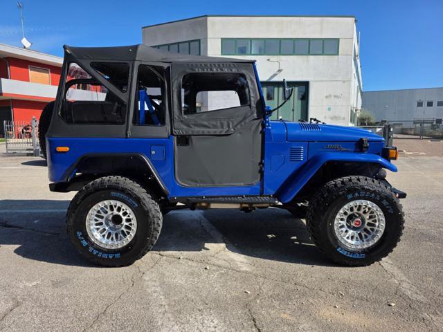 TOYOTA Land Cruiser BJ 42