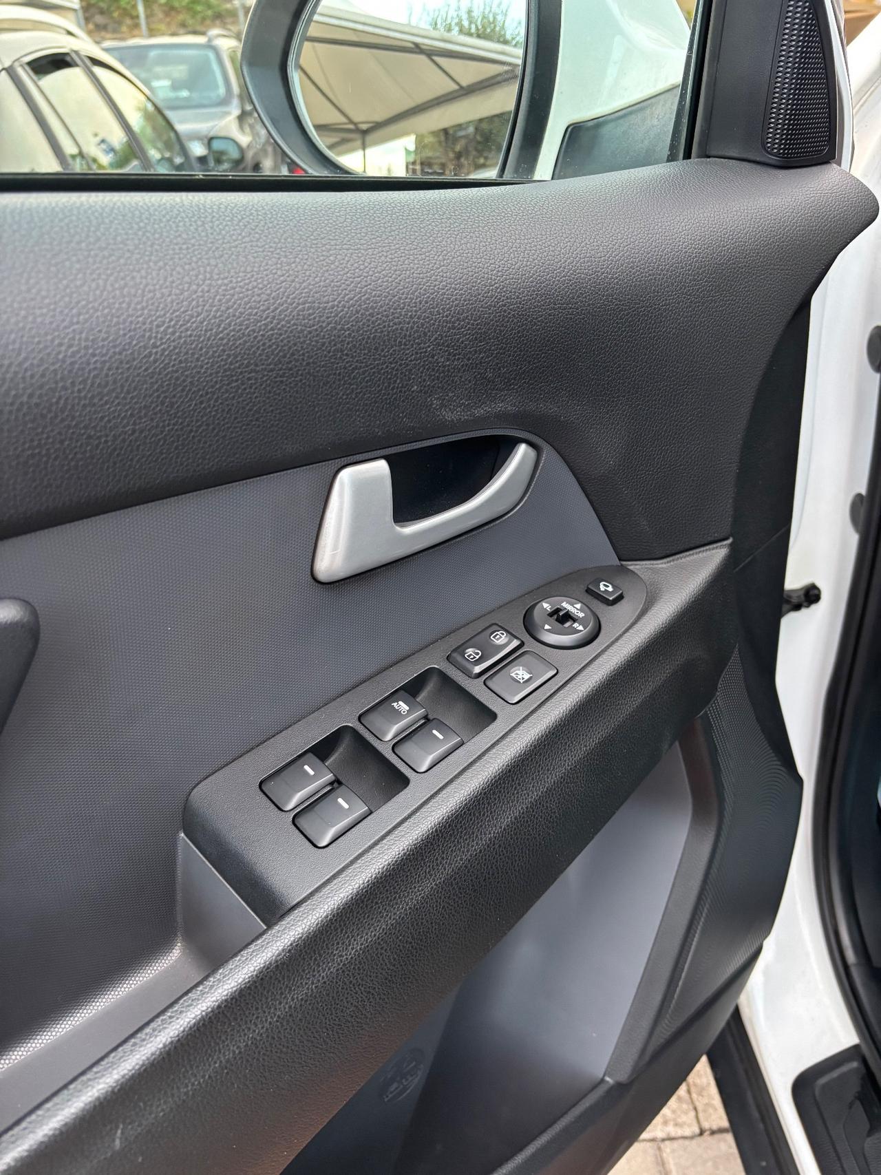 Kia Sportage 1.7 CRDI VGT 2WD high tech 2016