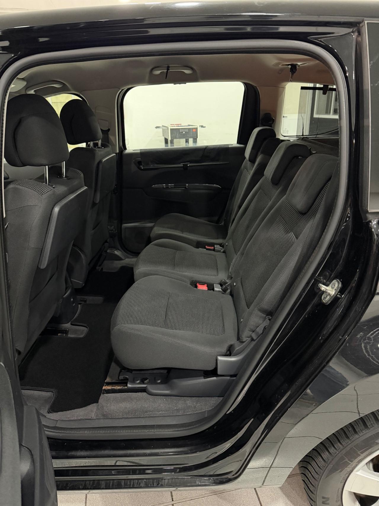 Peugeot 5008 BlueHDi 120 S&S Business