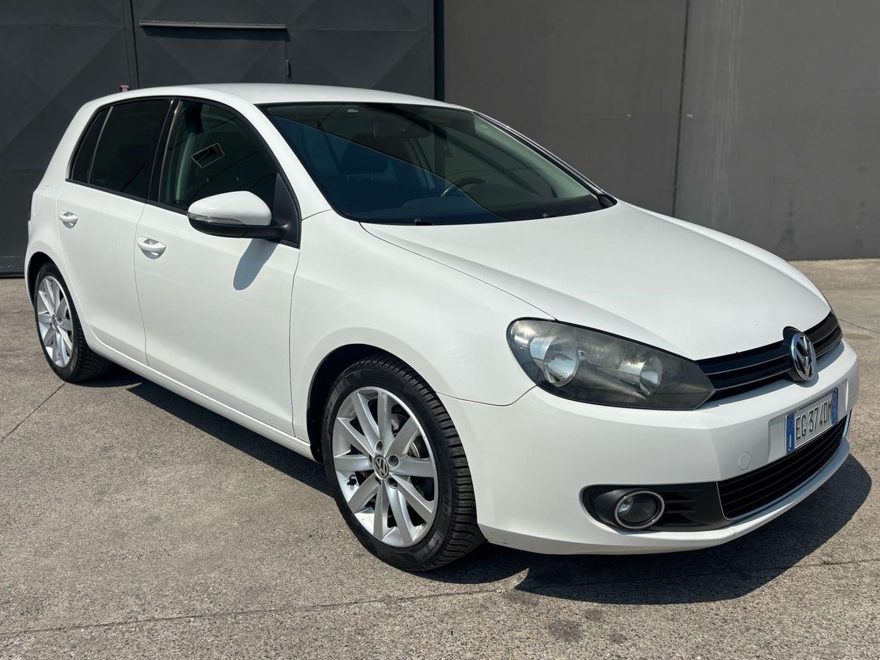 Volkswagen Golf 1.6 TDI DPF DSG 5p. Highline