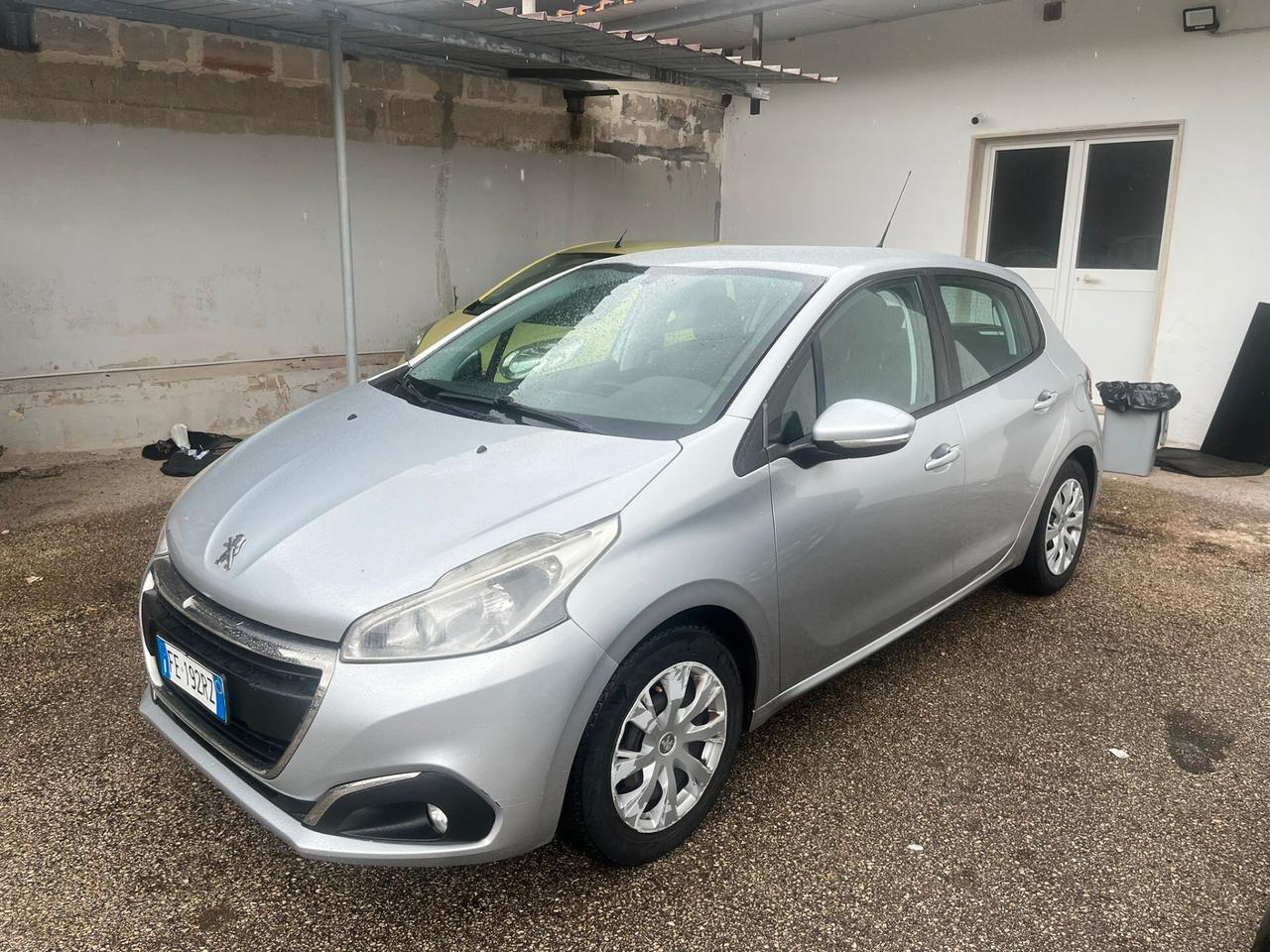 Peugeot 208 PureTech 2016 UNIPRO 118000KM