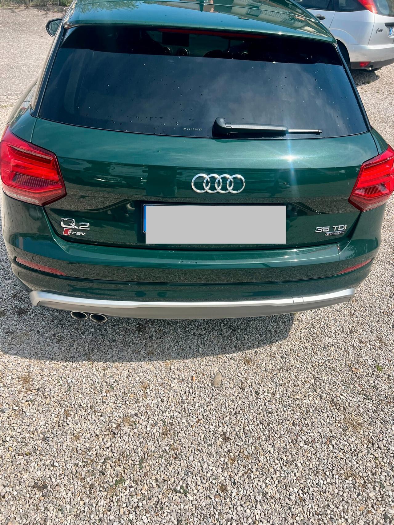 Audi Q2 35 TDI S tronic Identity Black