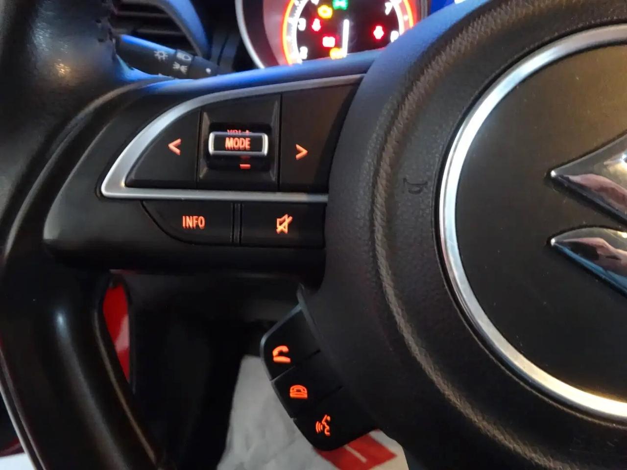 Suzuki Swift 1.2 Hybrid Top