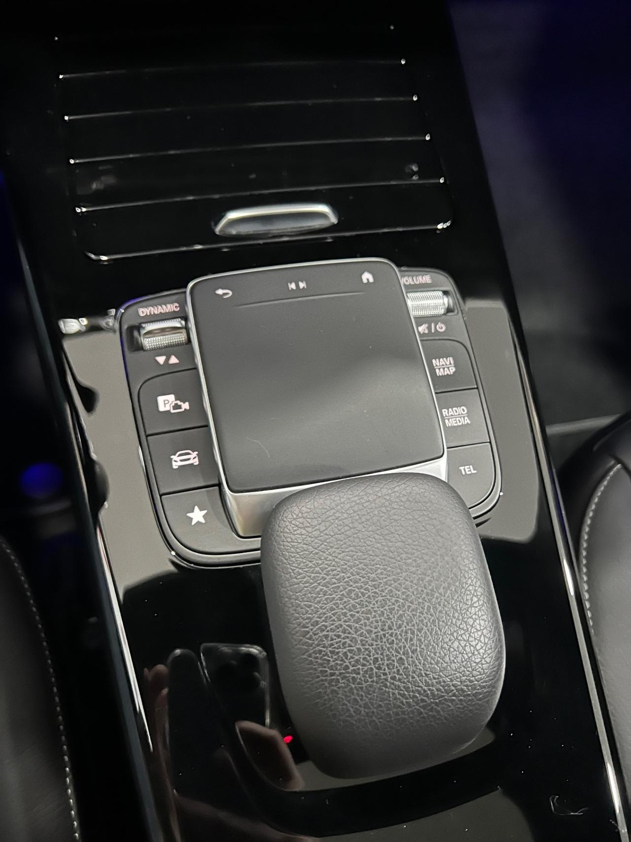 Mercedes Benz CLA 200d Aut. Premium AMG 150 cv