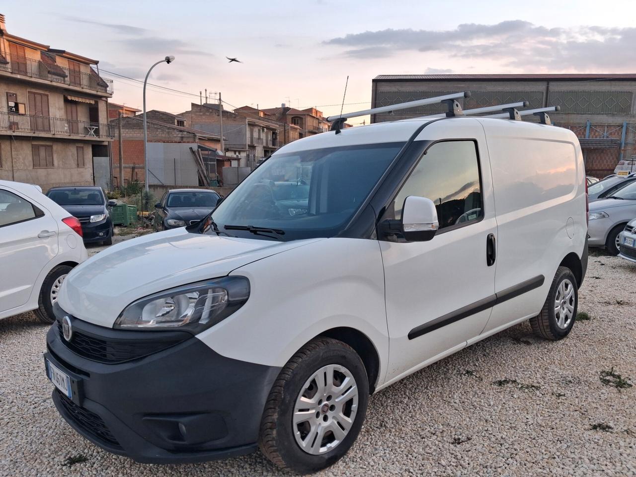 Doblò 1.6 MJT 16V 120CV 3 posti iva deducibile