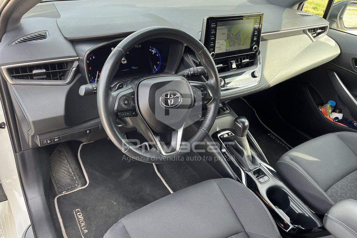 TOYOTA Corolla 2.0 Hybrid Lounge