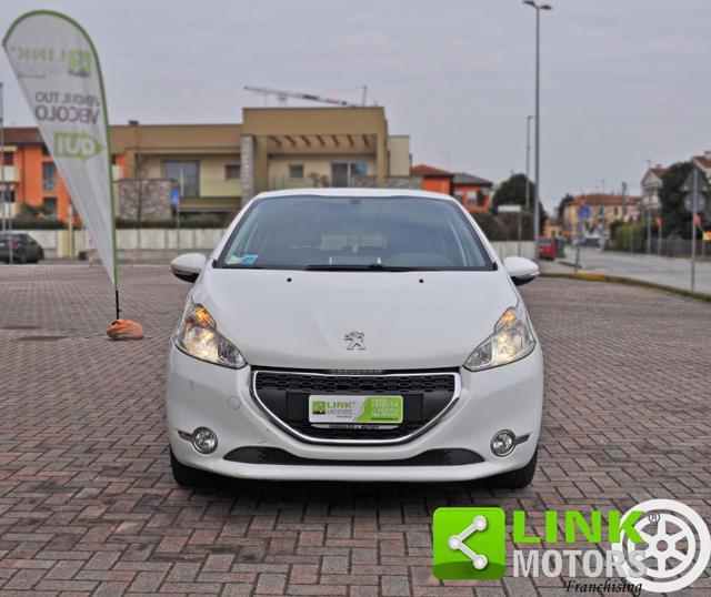 PEUGEOT 208 1.2 VTi 82 CV 5 porte Active - Neopatentati