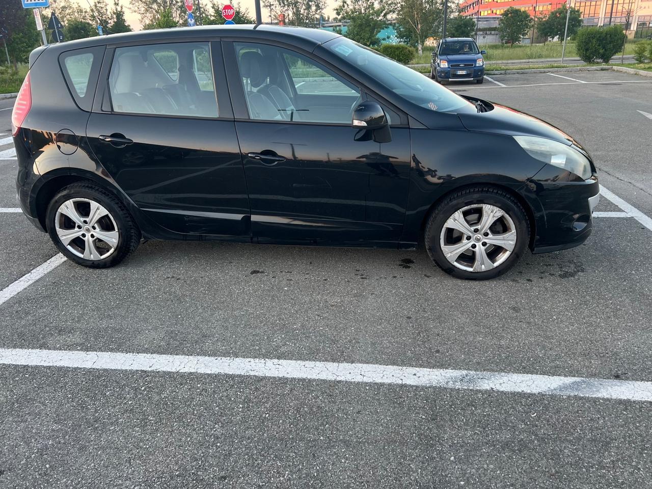 Renault Scenic Scénic 1.5 dCi 110CV Luxe