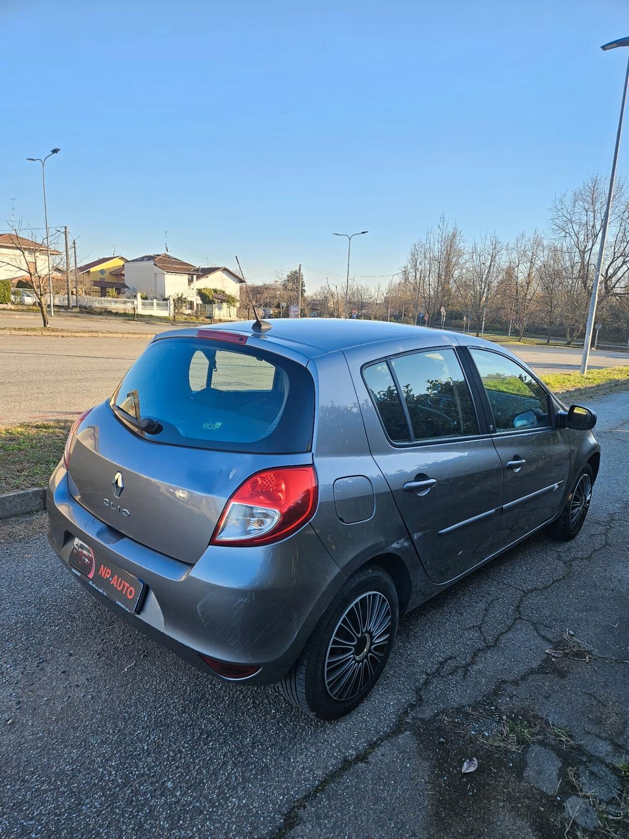 Renault Clio 1.5 dCi NEOPATENTATI
