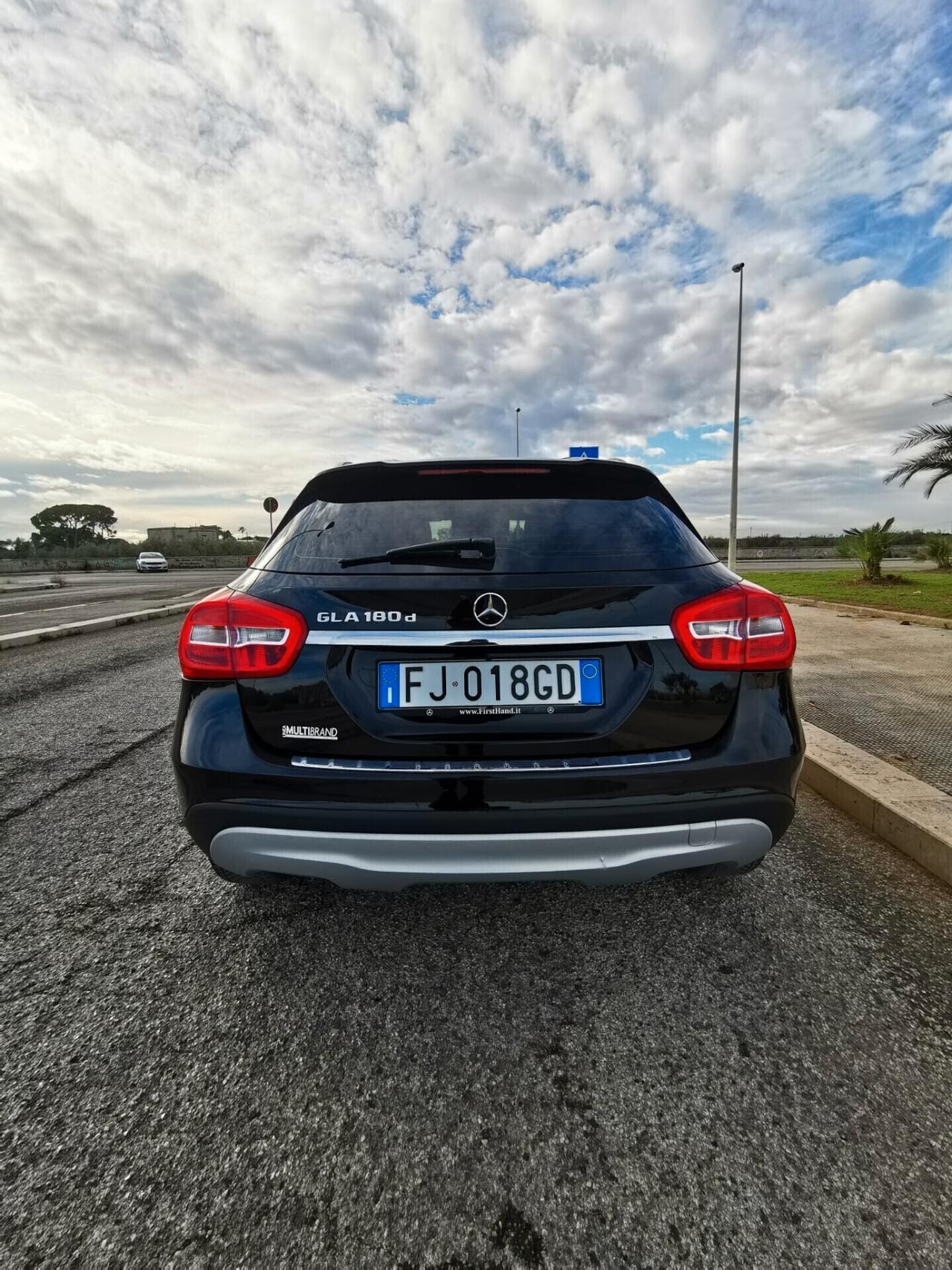 Mercedes-benz GLA 180 d Aut. Premium 2017