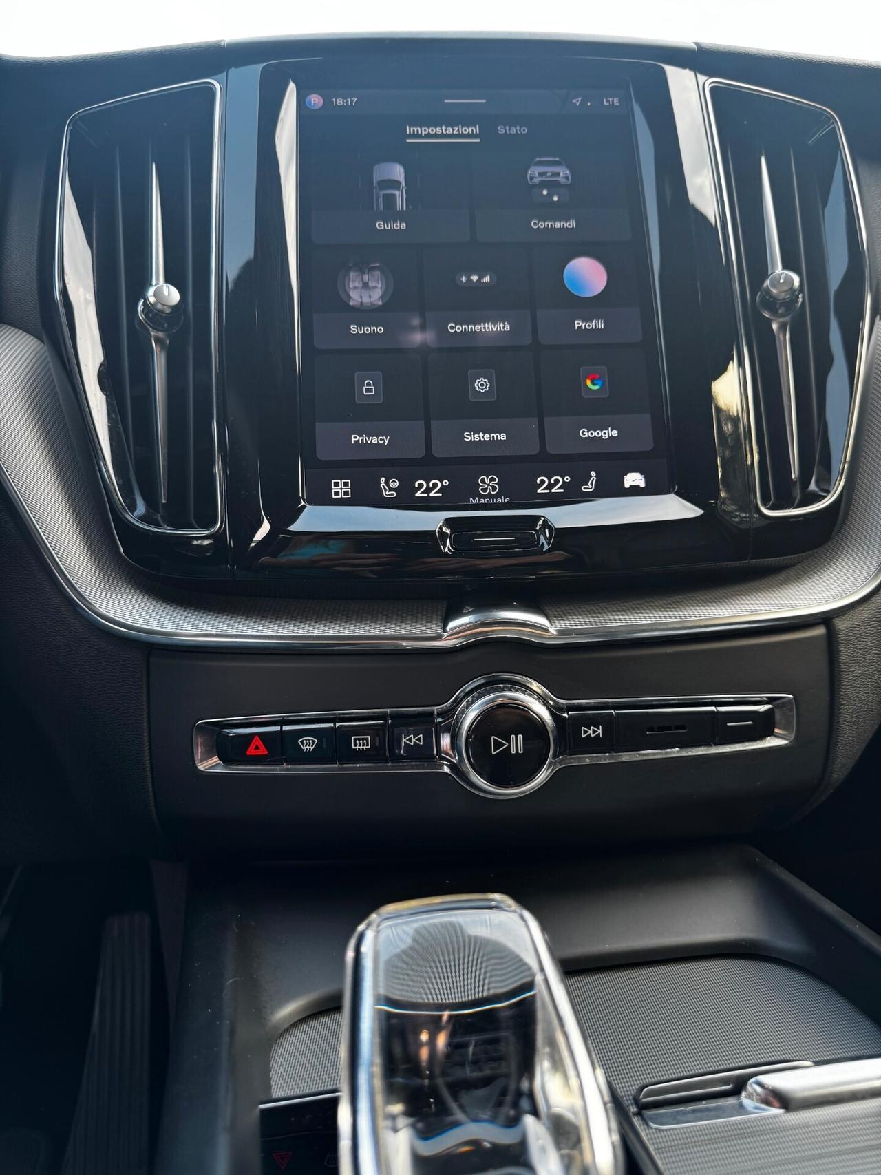Volvo XC 60 B4 MILD IBRID AUTOMATICO PLUS DARK MY23