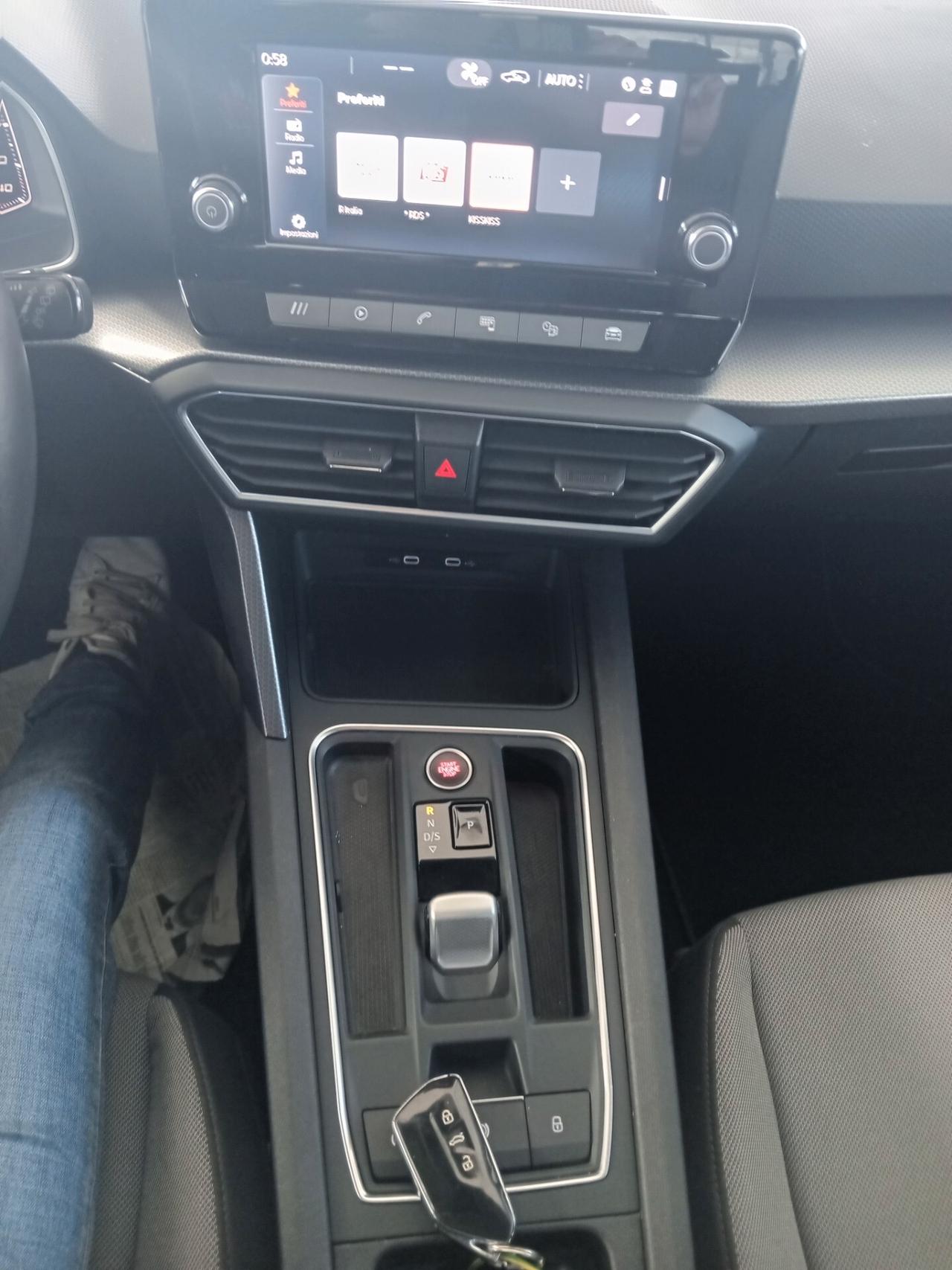 LEON1.0 TSI 110 CV Style AUTOM PALETTE F1 PERFETTA QUAL PROVA