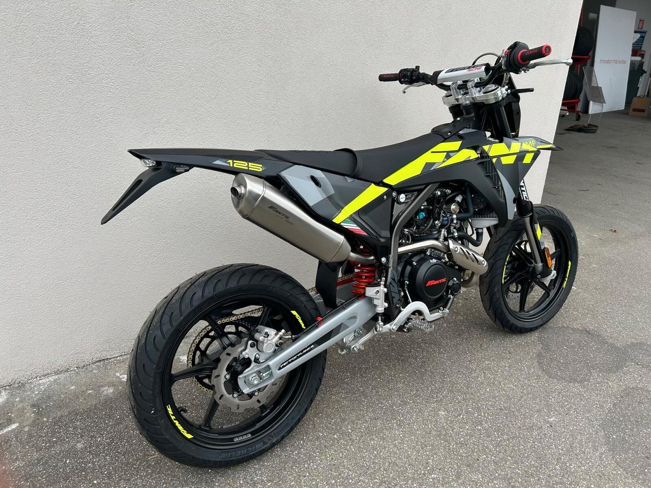 Fantic Motard XMF 125 PERFORMANCE PRONTA CONSEGNA