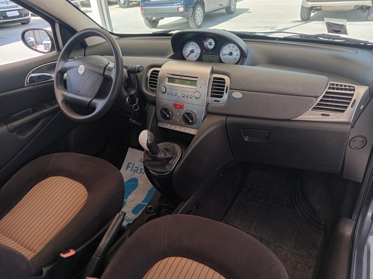 Ypsilon 1.3 MJT PER NEO PATENTATI PERFETTA QUALS PROVA