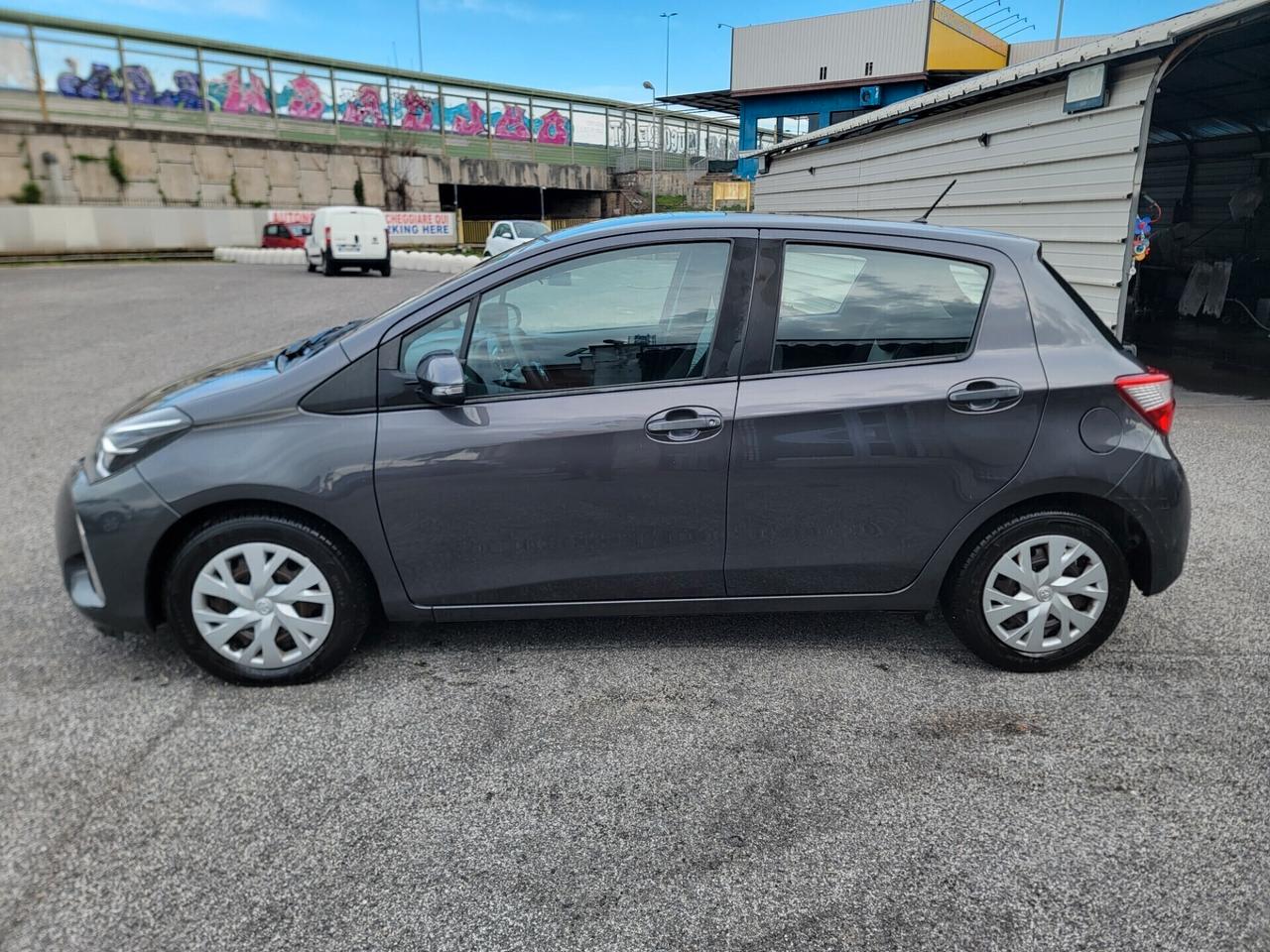 Toyota Yaris 1.5 Hybrid Active SOLO 47 MILA KM !