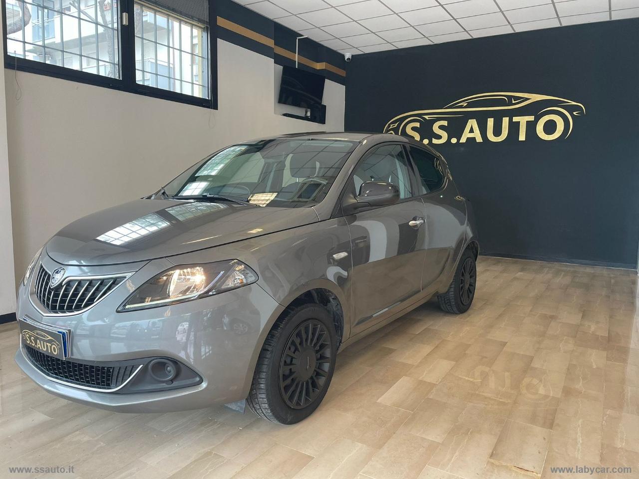 LANCIA Ypsilon 1.0 FireFly 5p.S&S Hyb. Eco A.F.