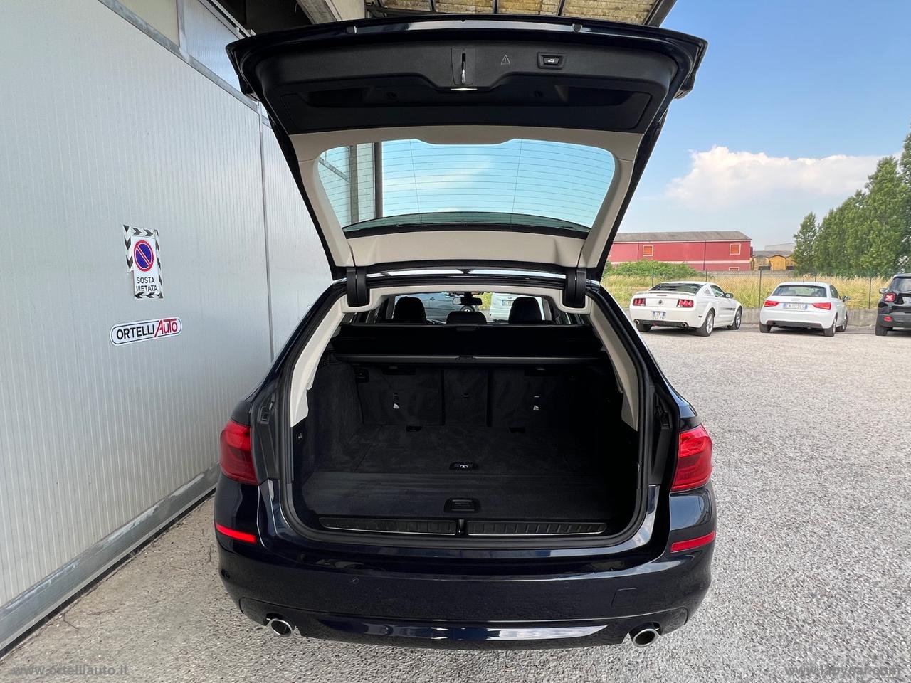 BMW 530d xDrive Touring Business