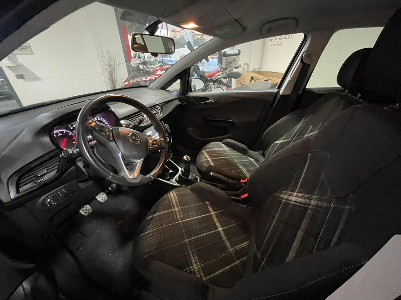 Opel Corsa 1.2 5 porte Innovation